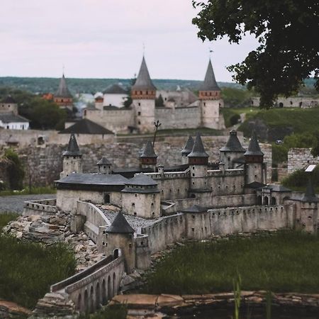 Old Town Apartments Kamyanets-Podilski Dış mekan fotoğraf